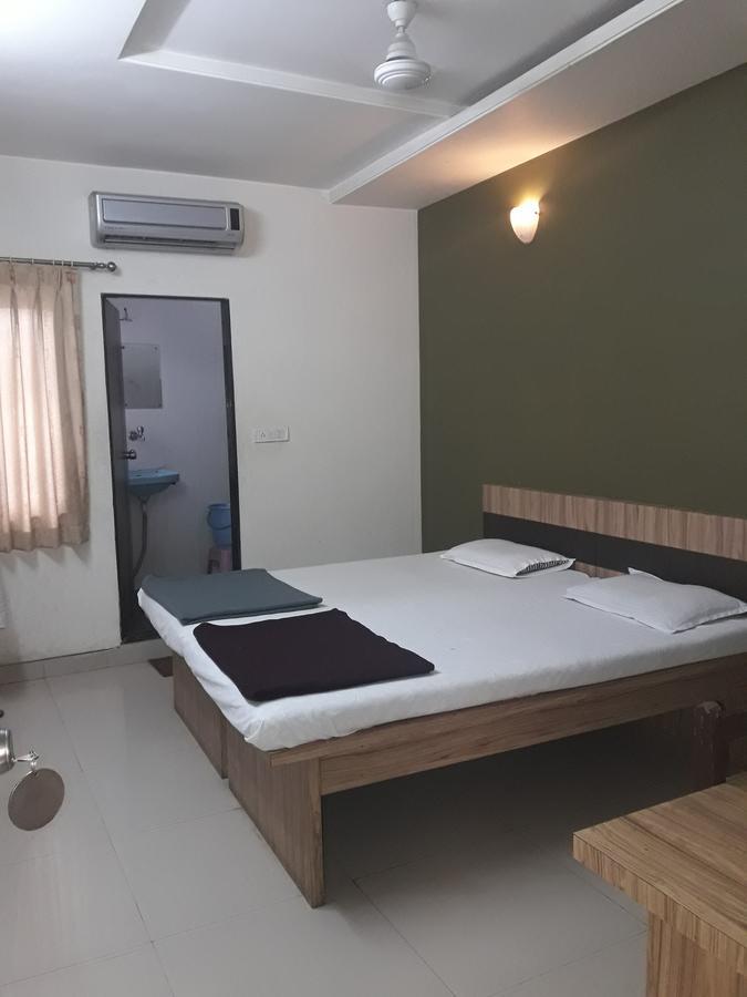 Hotel Pariwar Aurangabad  Ngoại thất bức ảnh